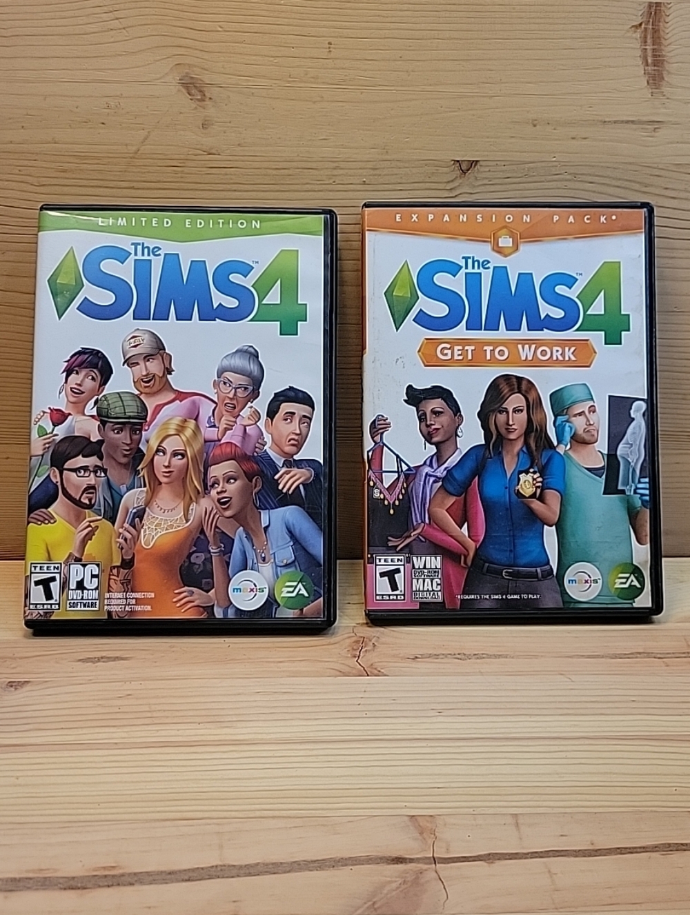 The Sims 4 And The Sims 4 Get To Work Expansion pack- PC